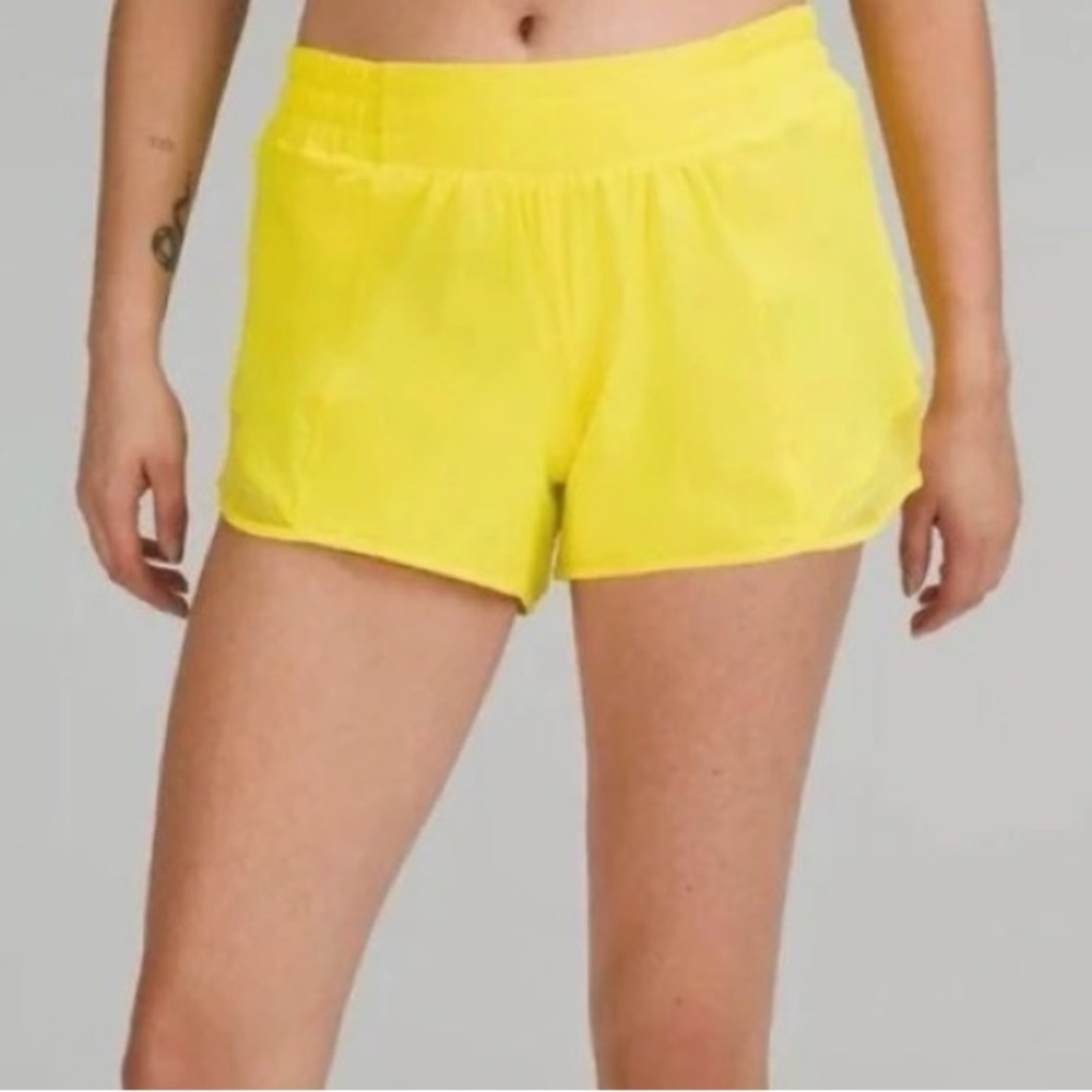 Lululemon Hotty Hot LR Short 4” *Lined Sonic Yellow